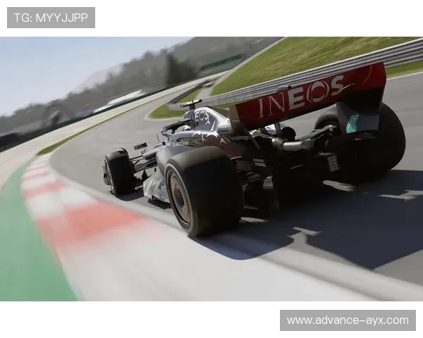 F1赛场风云再起车队博弈升级车手转会与技术革新引爆新赛季全景